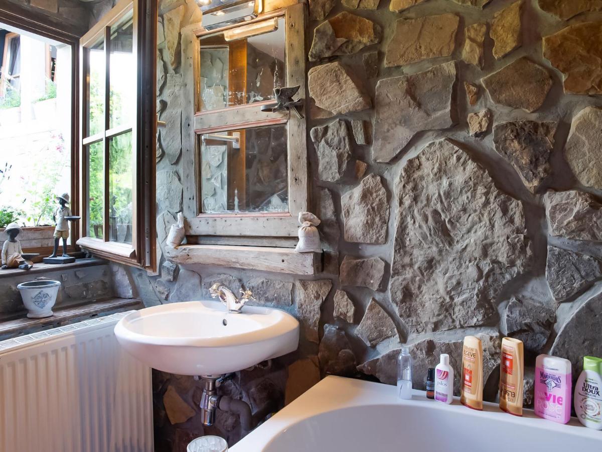 Nice Holiday Home In Nature With Sauna, Hot Tub En Swimming Pool Verviers Habitación foto